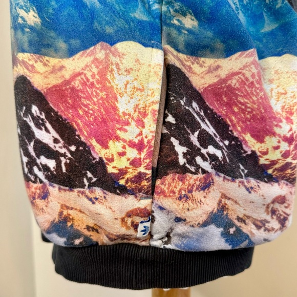 💎 LIMITED EDITION 💎    Adidas Unisex Crewneck Sweater - Picture 6 of 12